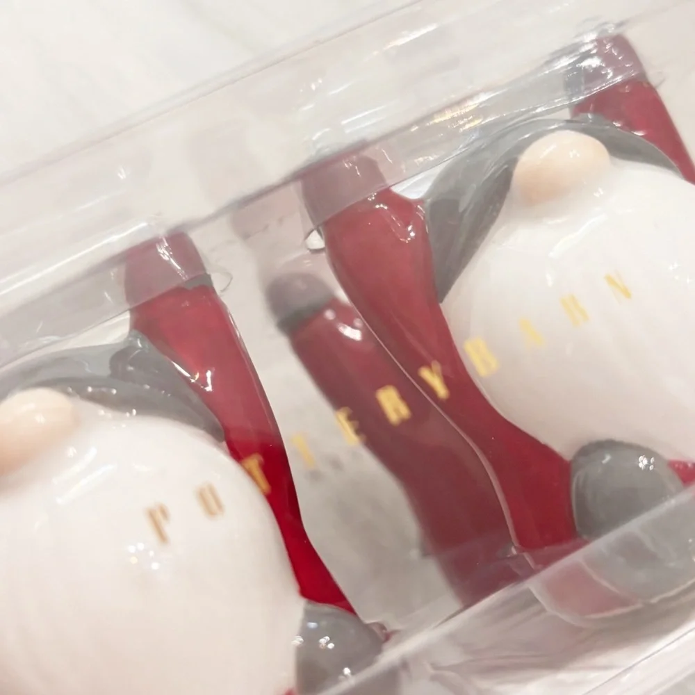 New POTTERY BARN Set Of 4 Ceramic Gnome Place Card Holders With 20 Place Cards